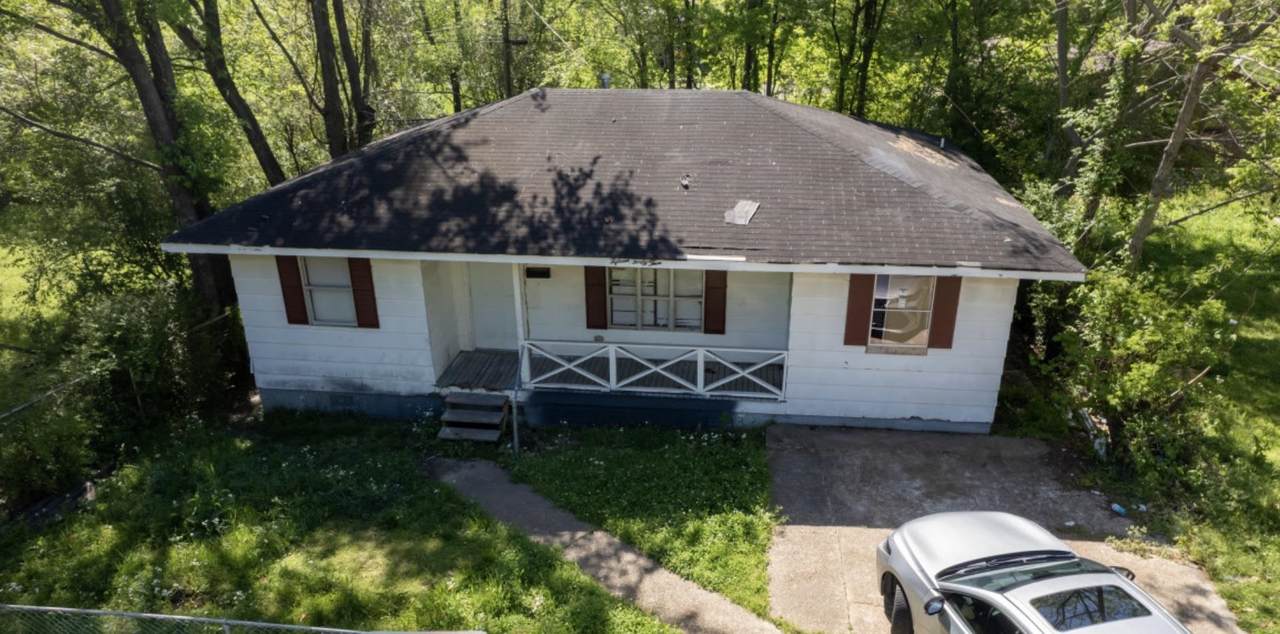 1543 Miller St - Photo 1