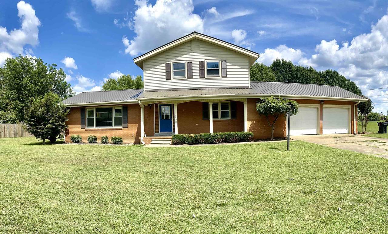 340 Cross Ave - Photo 1