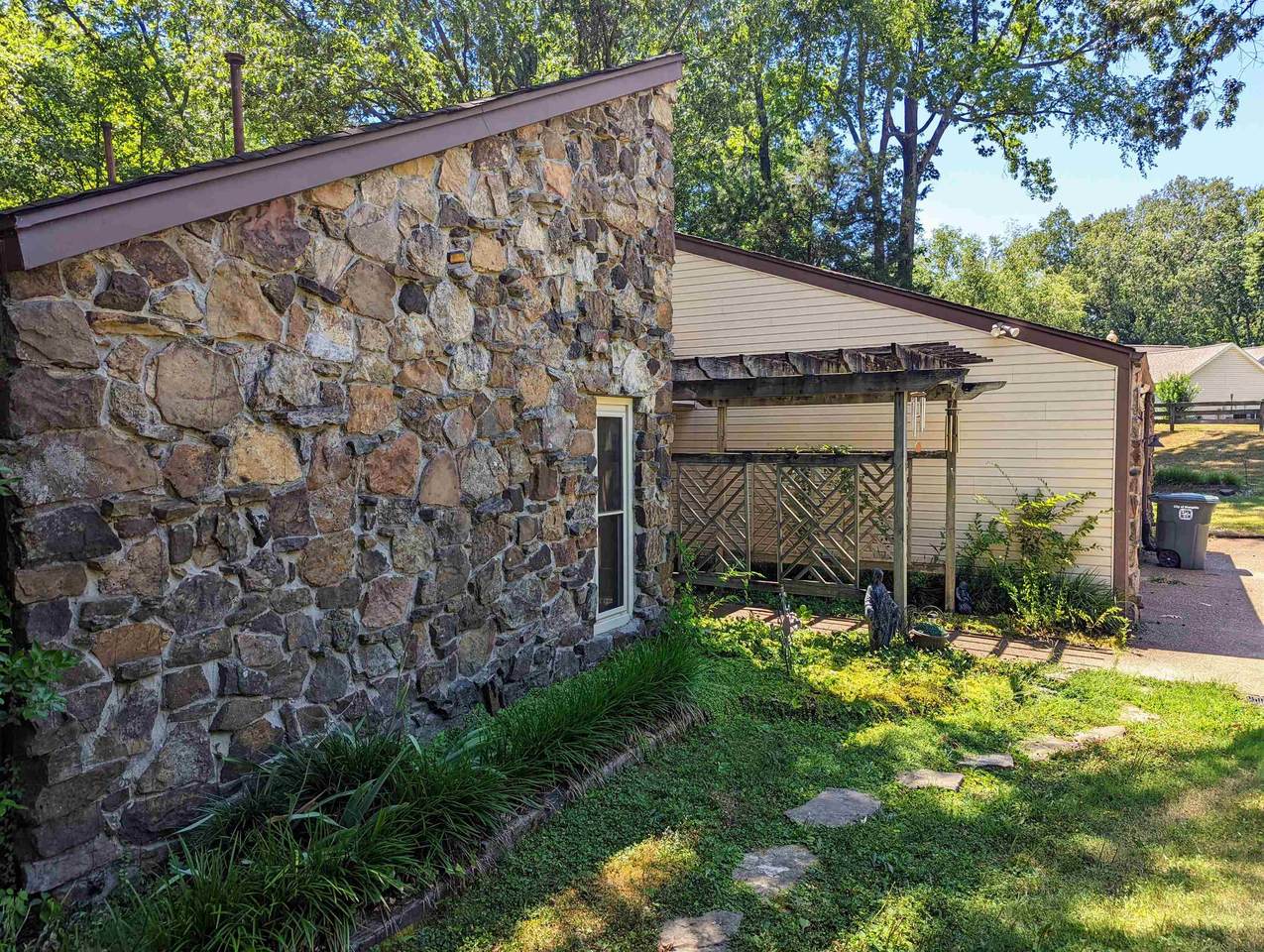 2161 Tramway Pl - Photo 1
