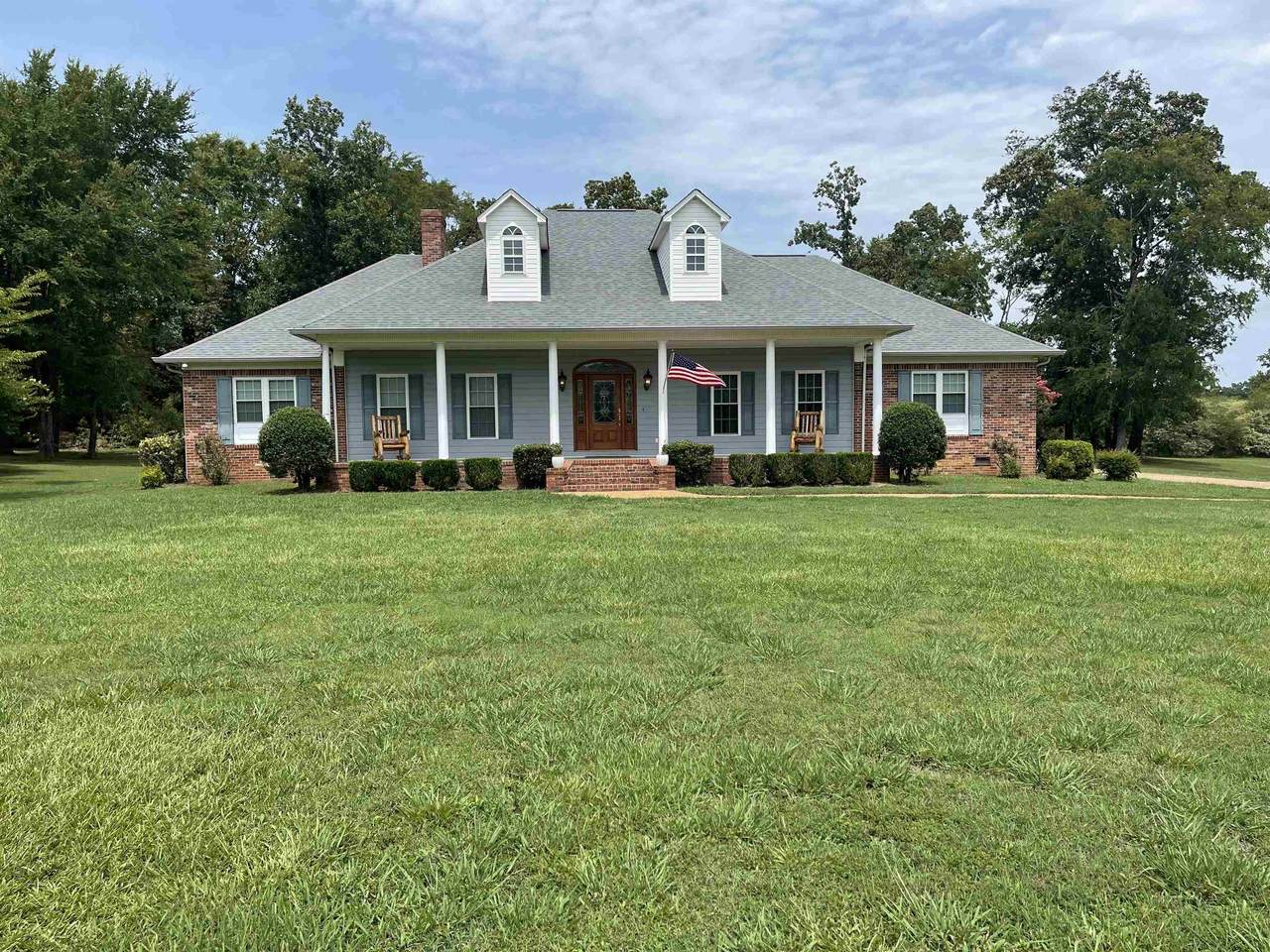 809 Twelve Oaks Dr - Photo 1