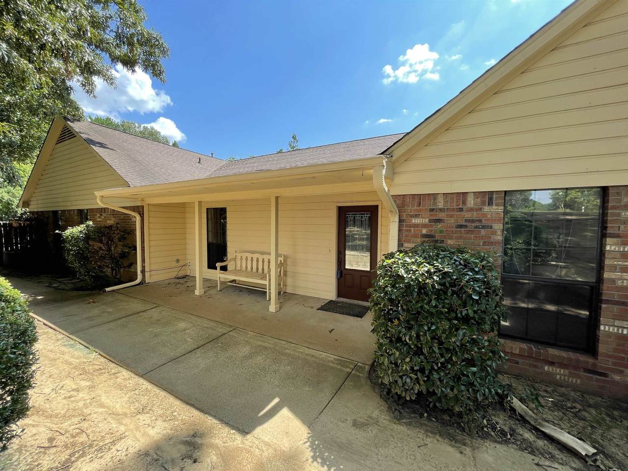 8141 Hunters Hill Cv - Photo 1