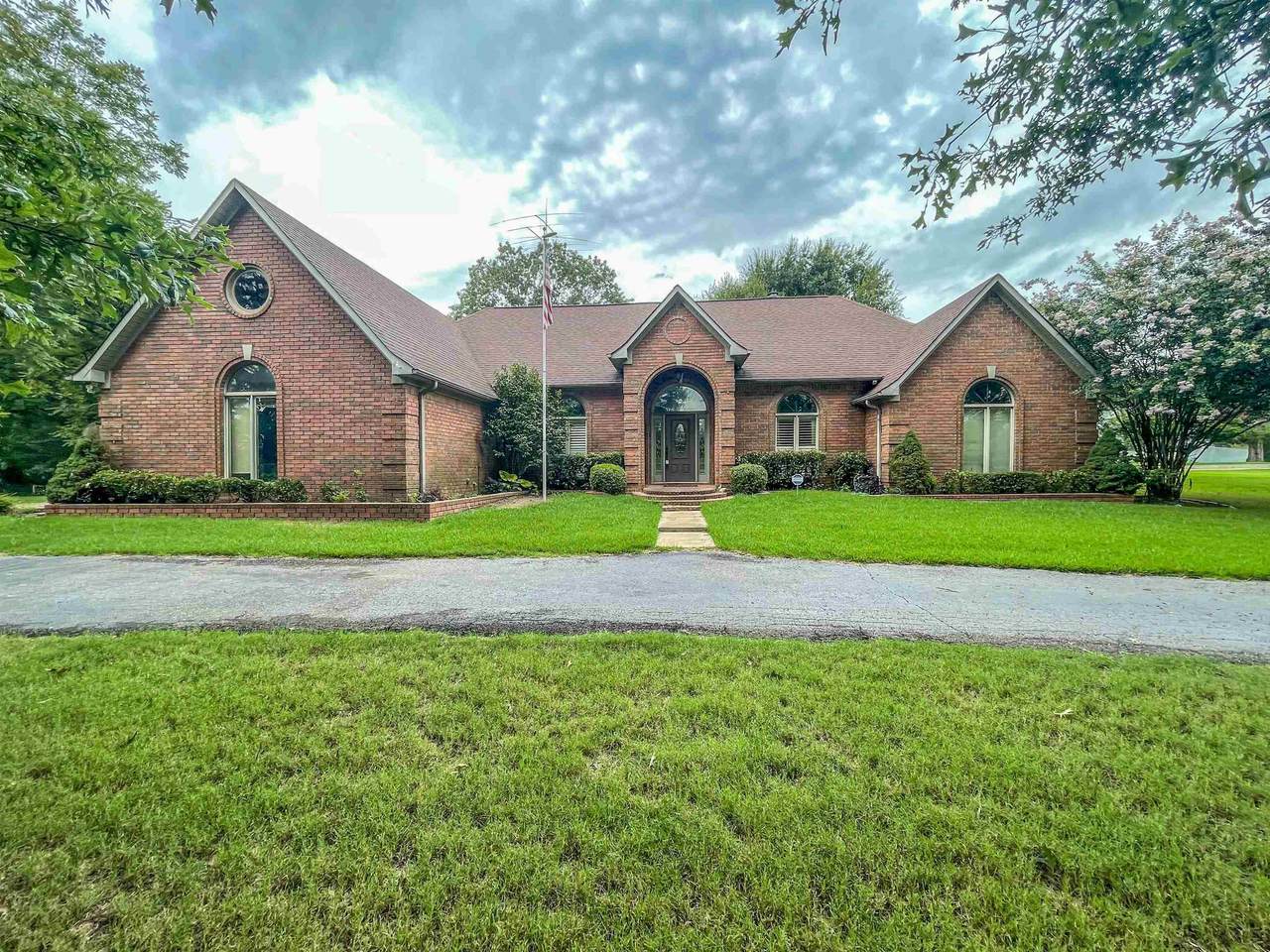 110 Fisherville Rd - Photo 1
