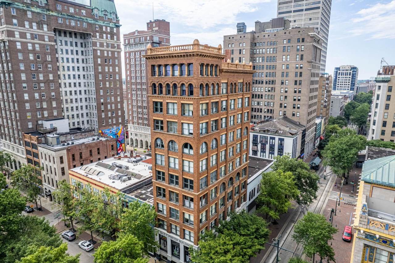 10 Main St - Photo 1