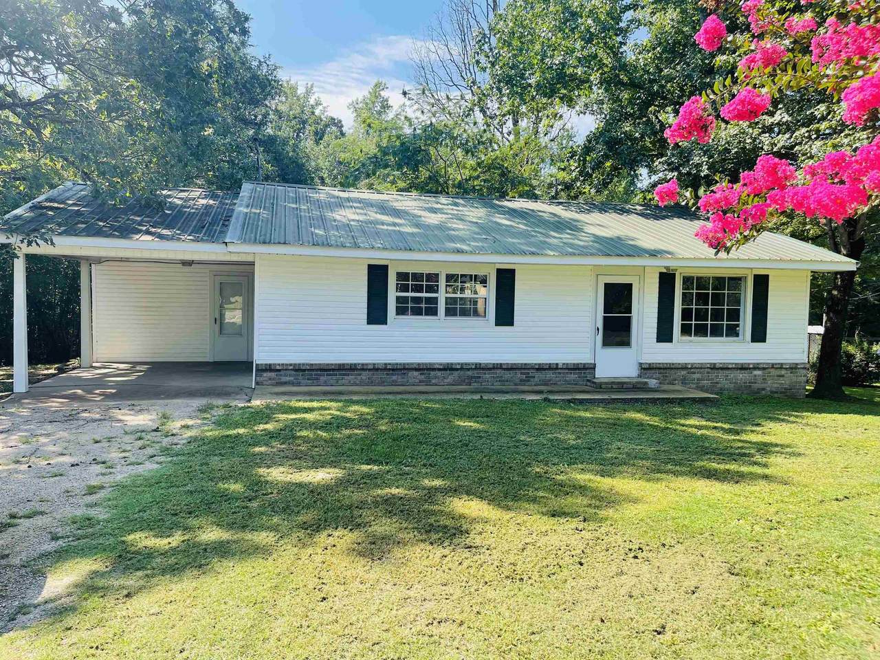 1420 Rich Rd - Photo 1