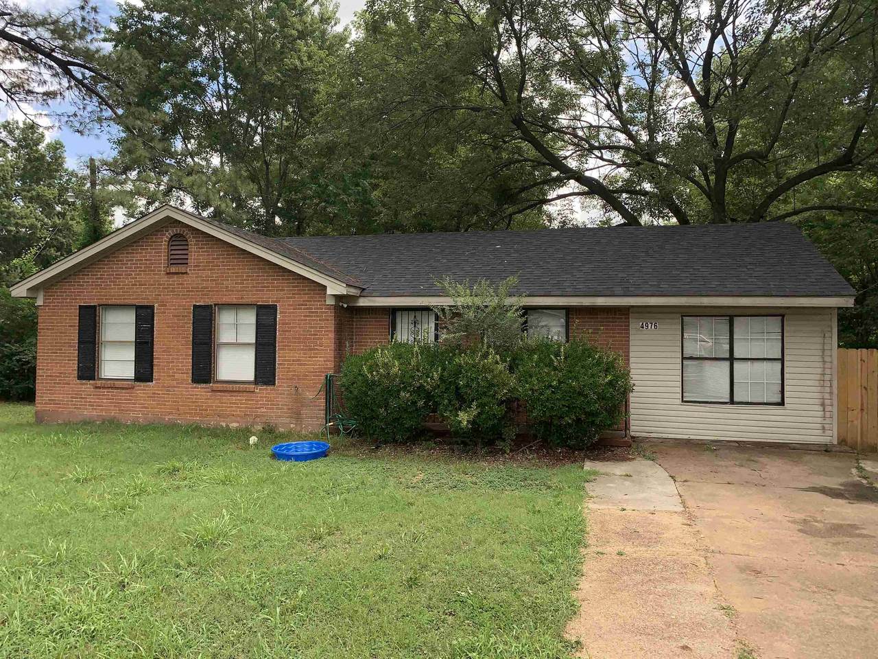 4976 Berta St - Photo 1
