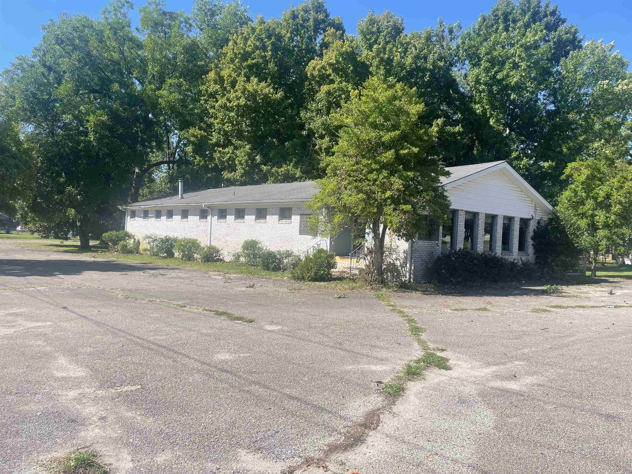 525 Central Ave - Photo 1