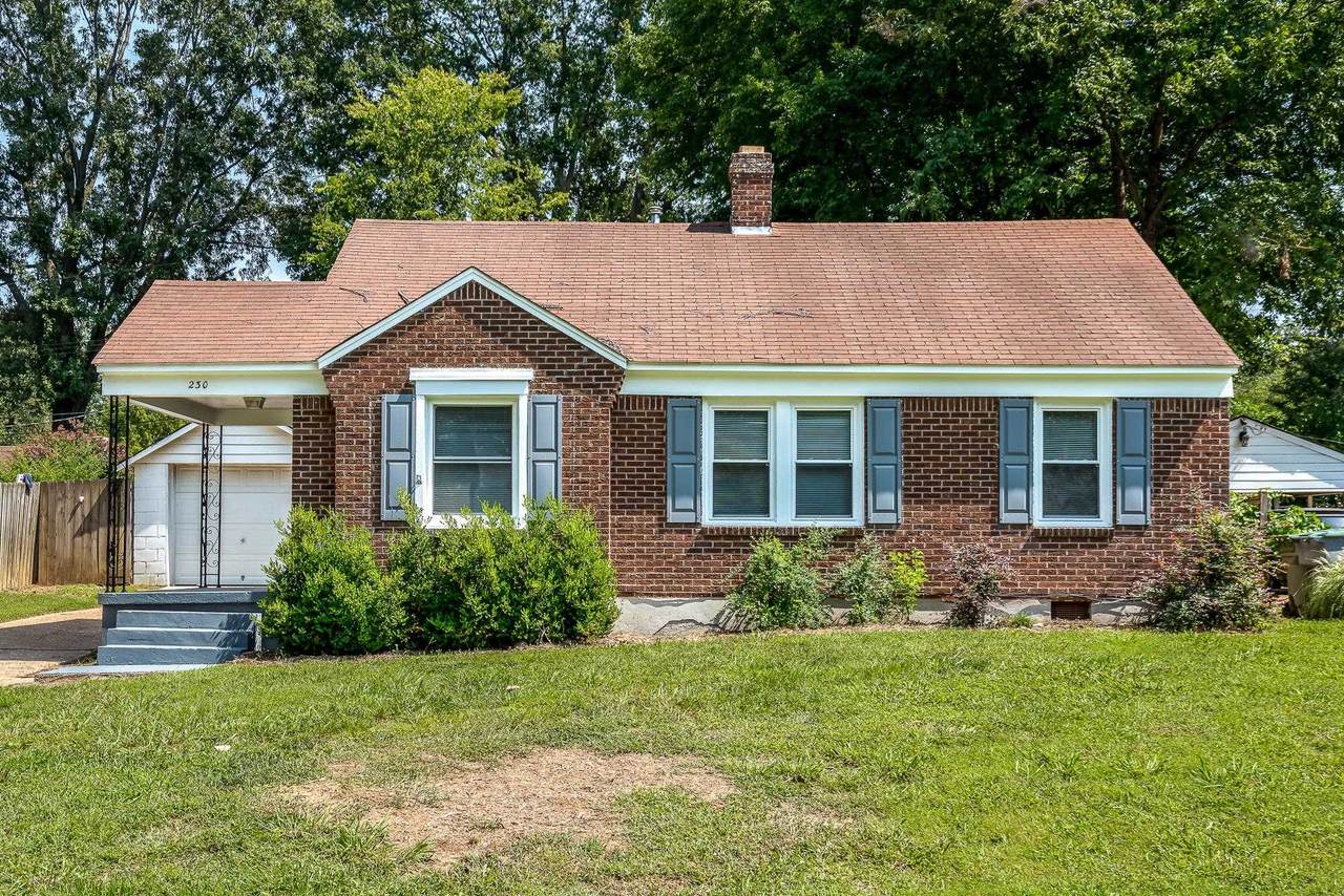 230 Edwin Cir - Photo 1