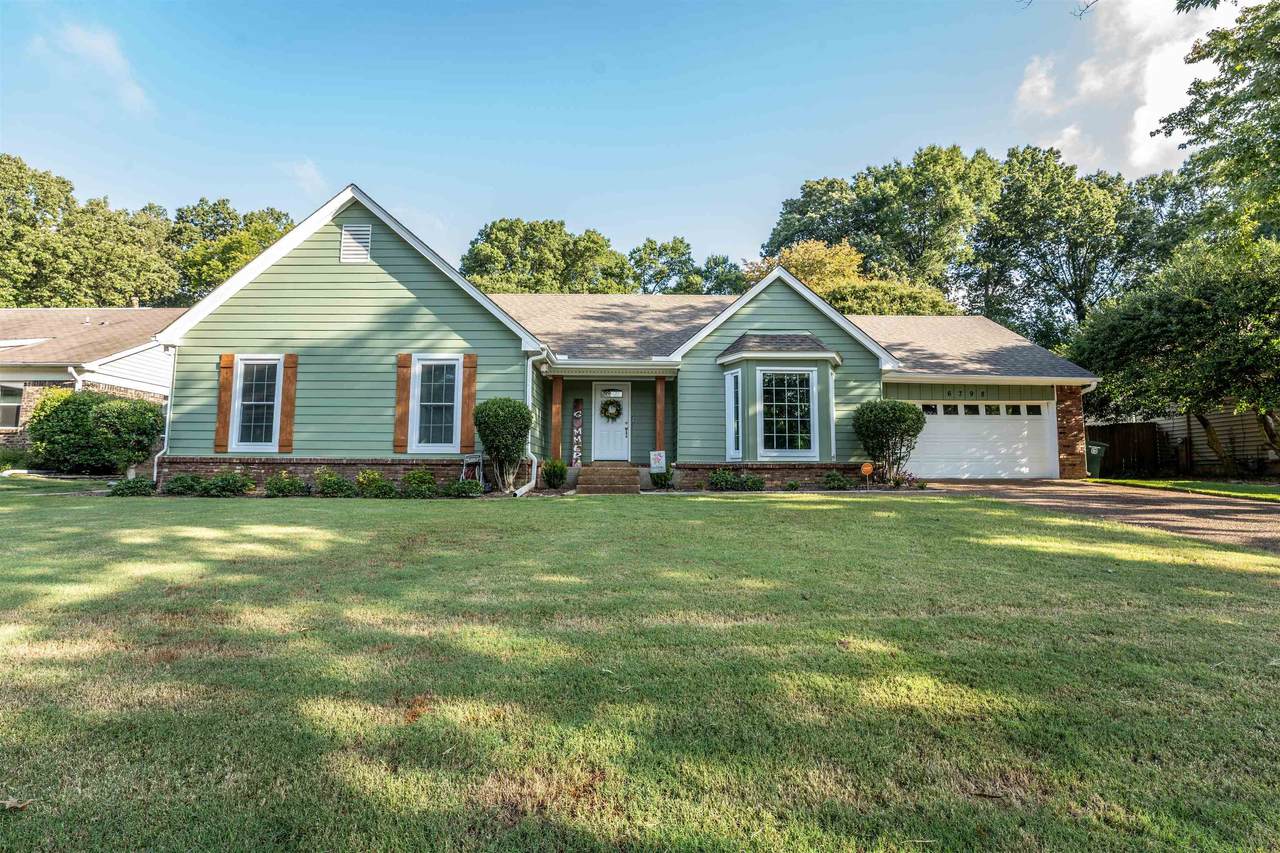 6798 Amersham Dr - Photo 1
