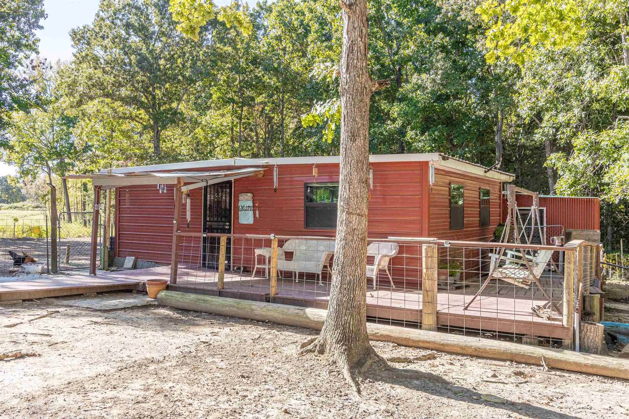1738 Russom Rd - Photo 1