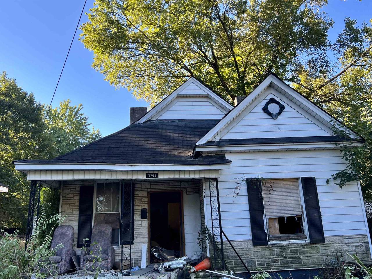 741 Trigg Ave - Photo 1