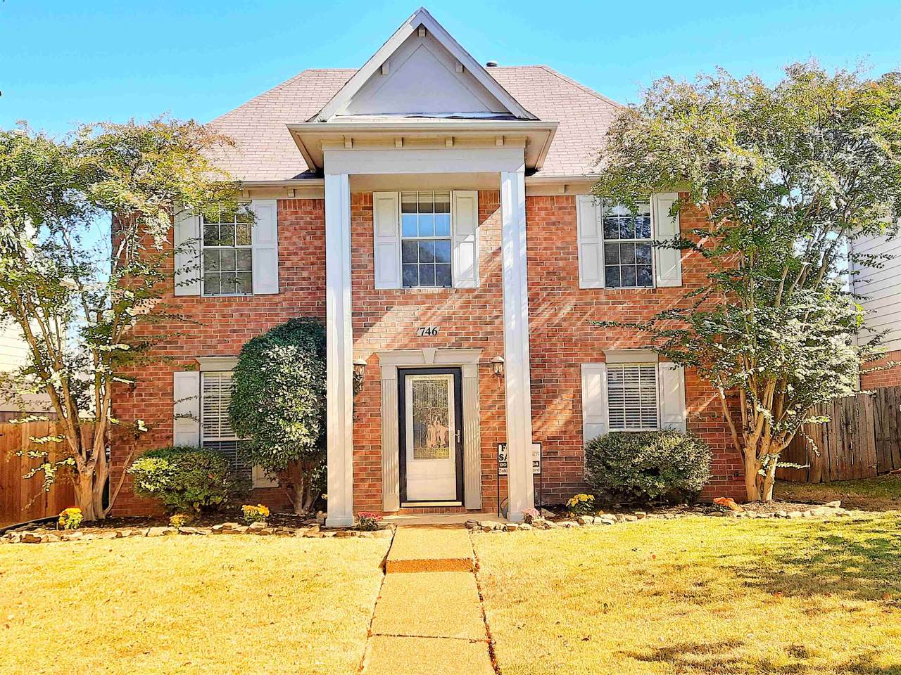746 Ericson Rd - Photo 1