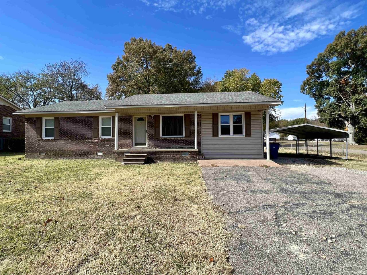 20 Willow St - Photo 1