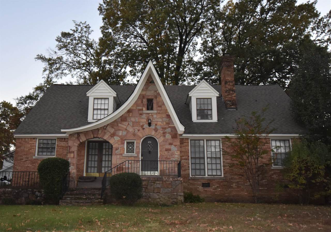1771 Forrest Ave - Photo 1