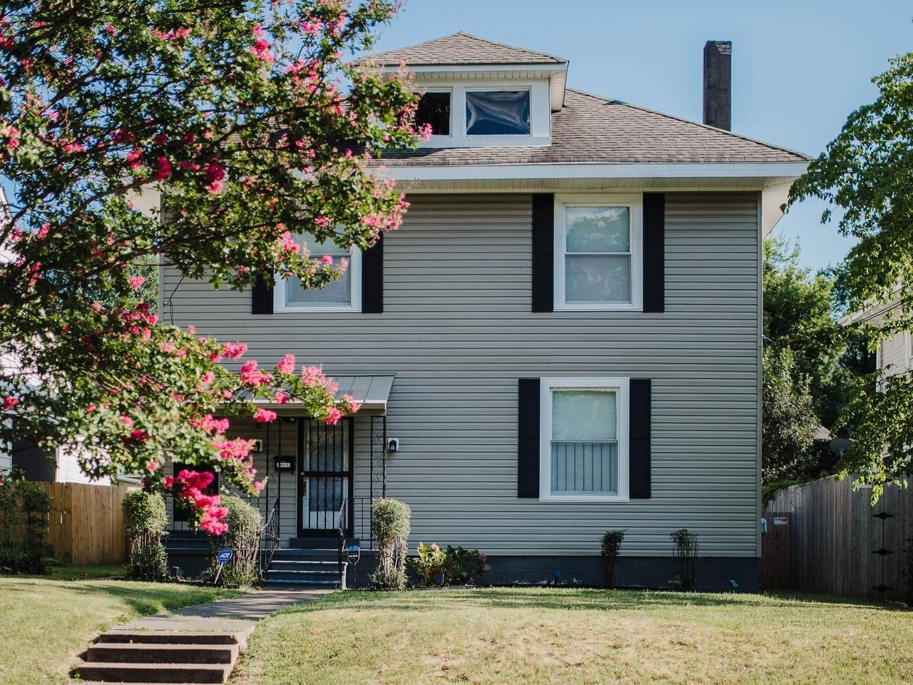 1971 Cowden Ave - Photo 1
