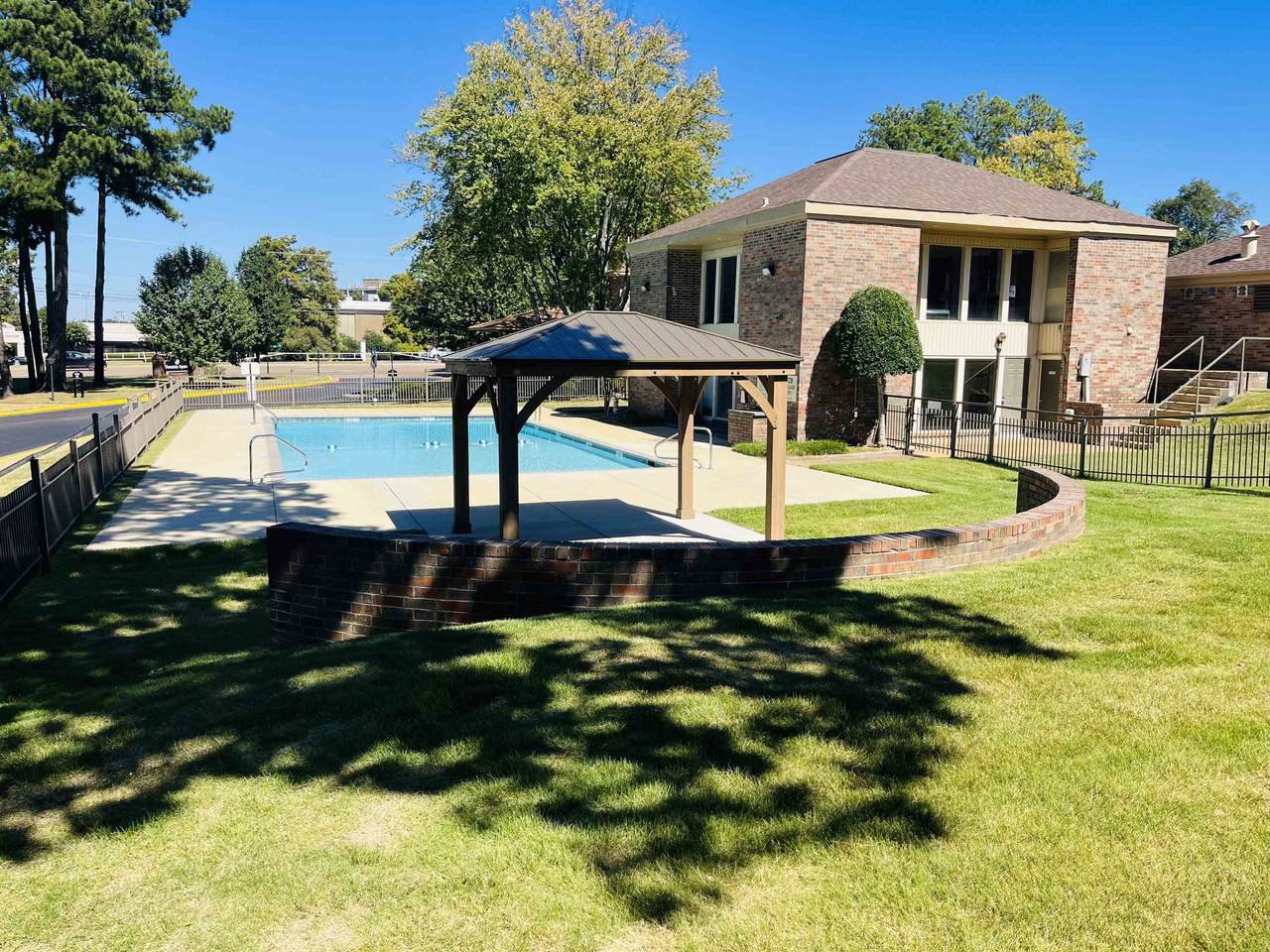 6582 Poplar Woods Cir - Photo 1
