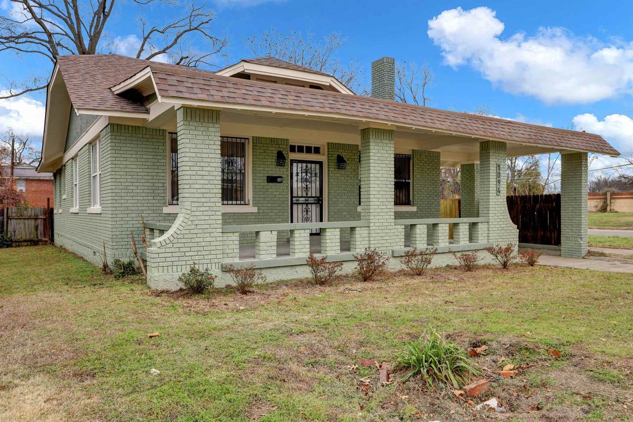 1094 Forrest Ave - Photo 1