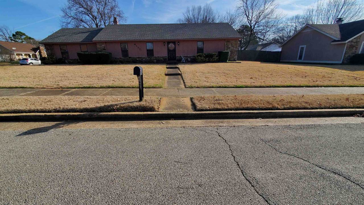 4192 Shadowfall Dr - Photo 1