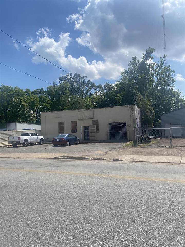 3491 Bayliss Ave - Photo 1