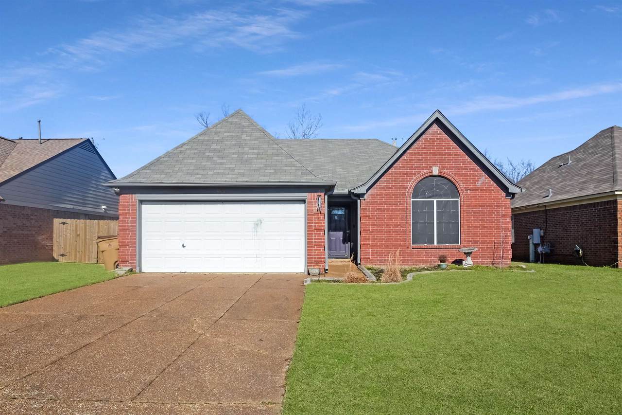 7026 Country Walk Rd - Photo 1