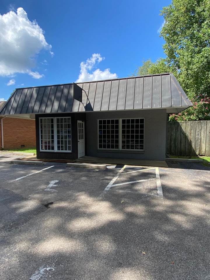 720 Sherrod Ave - Photo 1