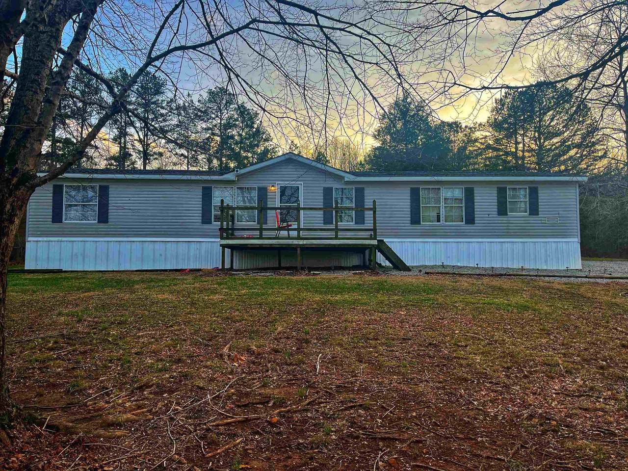 105 Charlie Ln - Photo 1