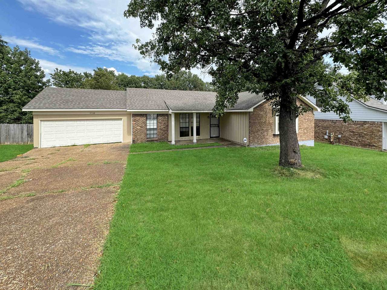 4788 Hunters Glen Cv - Photo 1