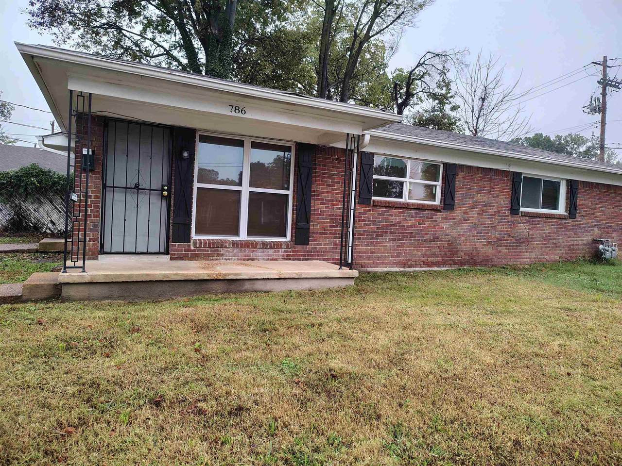 786 Pendleton St - Photo 1