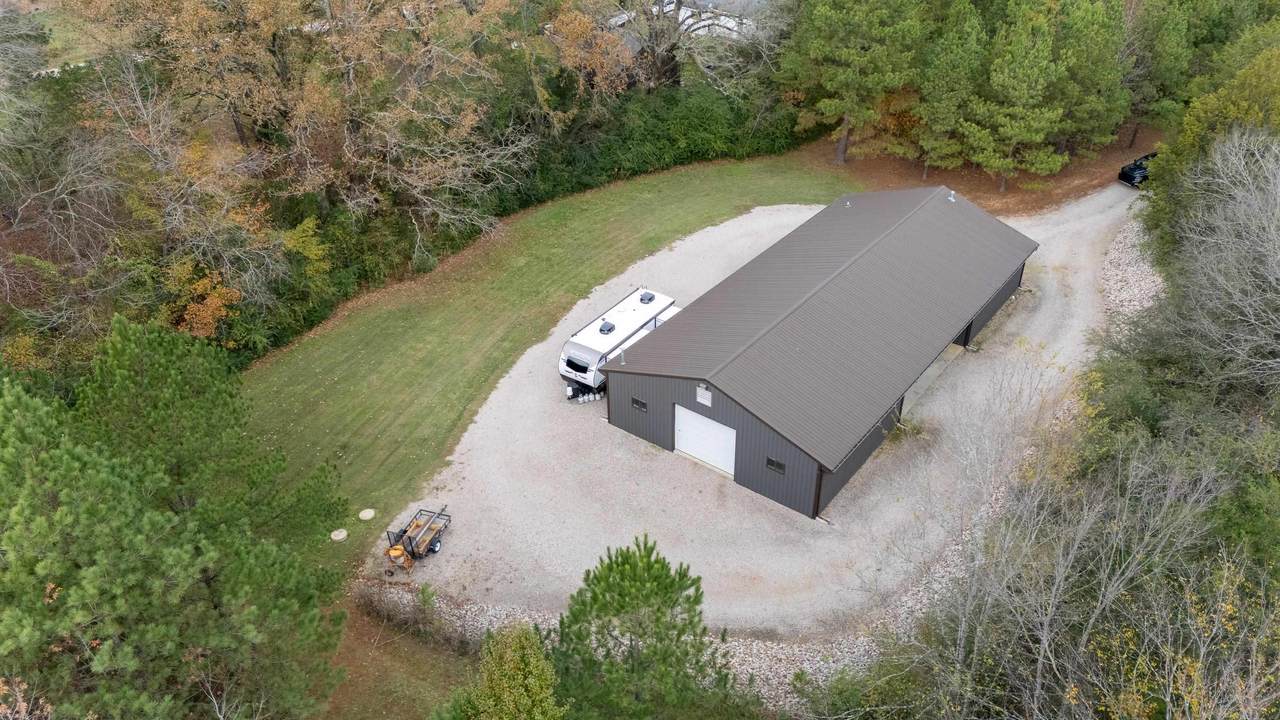 400 Dixie Dr - Photo 1