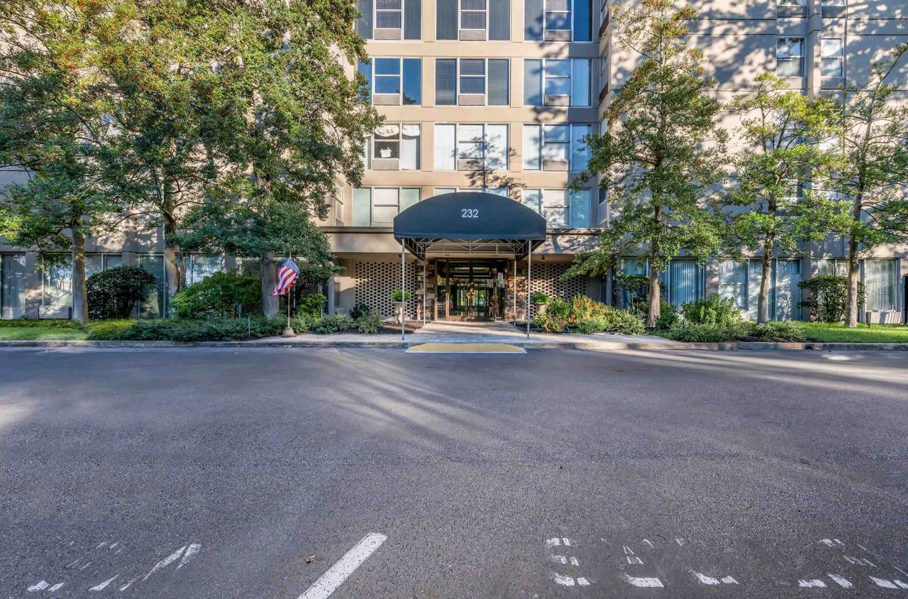 232 Highland St - Photo 1