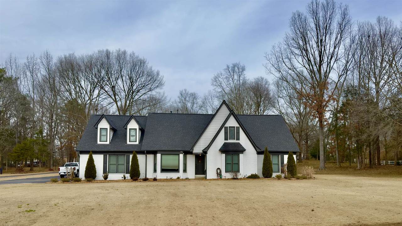 12380 Fox Lair Dr - Photo 1