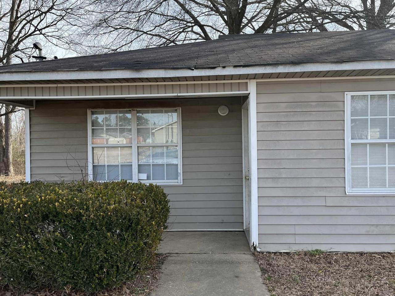 1146 Ferrell St - Photo 1