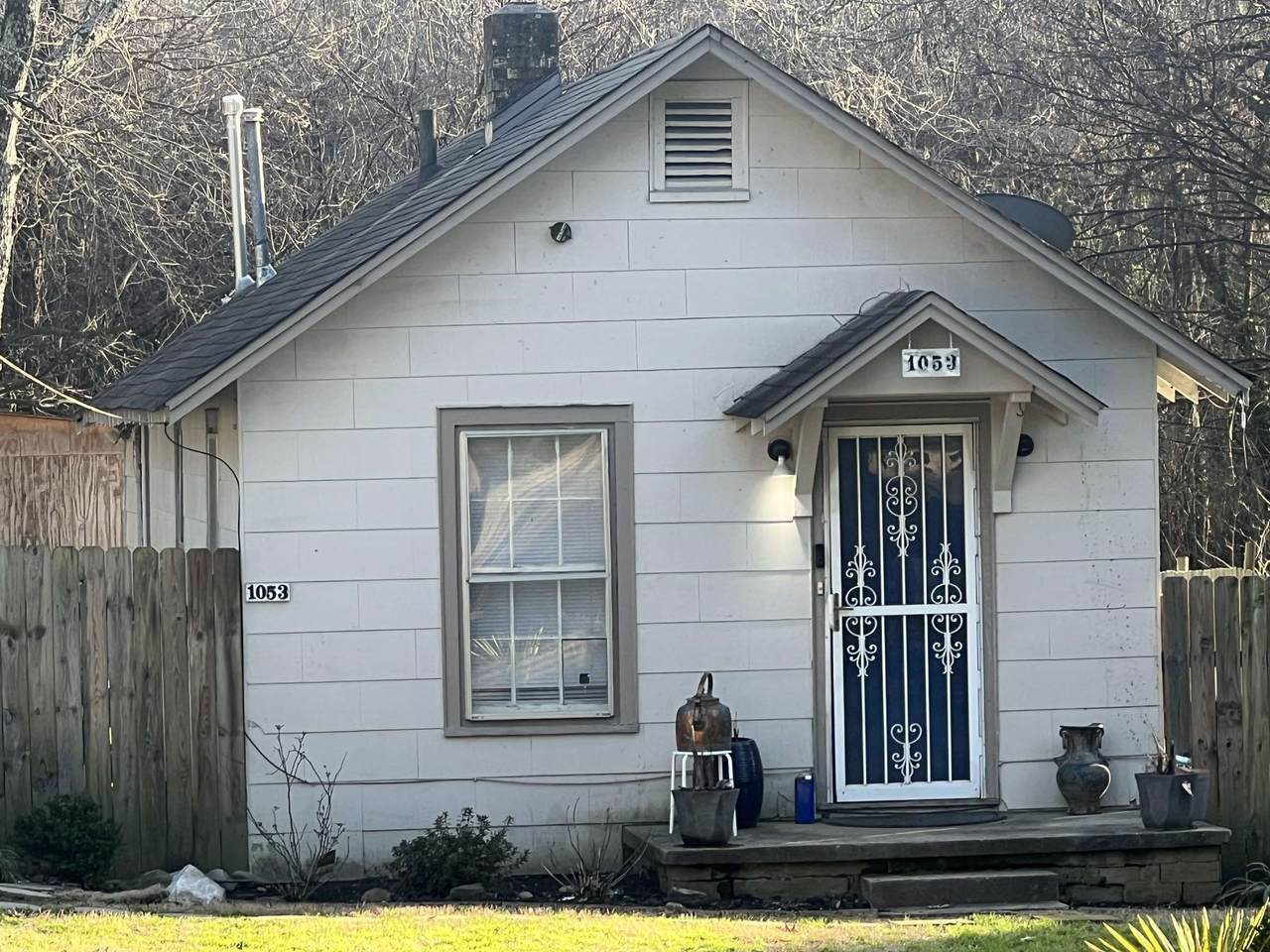 1049 Hale Rd - Photo 1