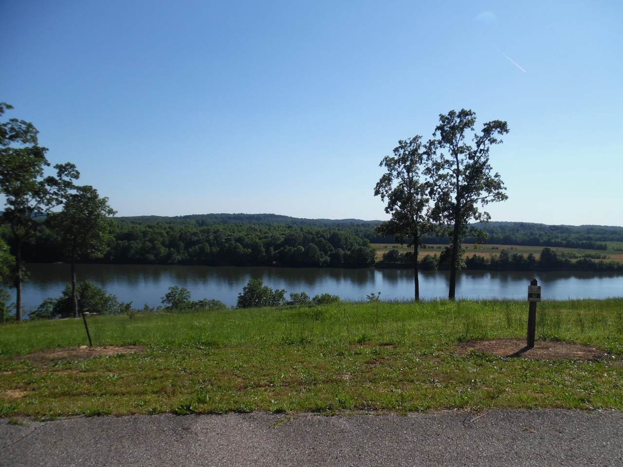 https://bt-photos.global.ssl.fastly.net/memphis/1280_boomver_1_10191612-2.jpg