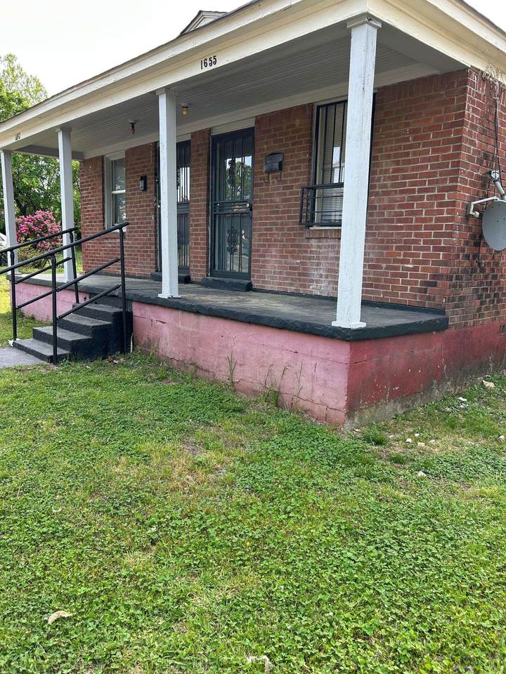 https://bt-photos.global.ssl.fastly.net/memphis/1280_boomver_1_10194659-2.jpg