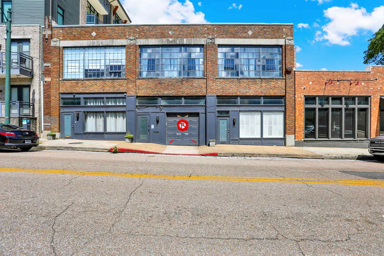 271 Front St - Photo 1