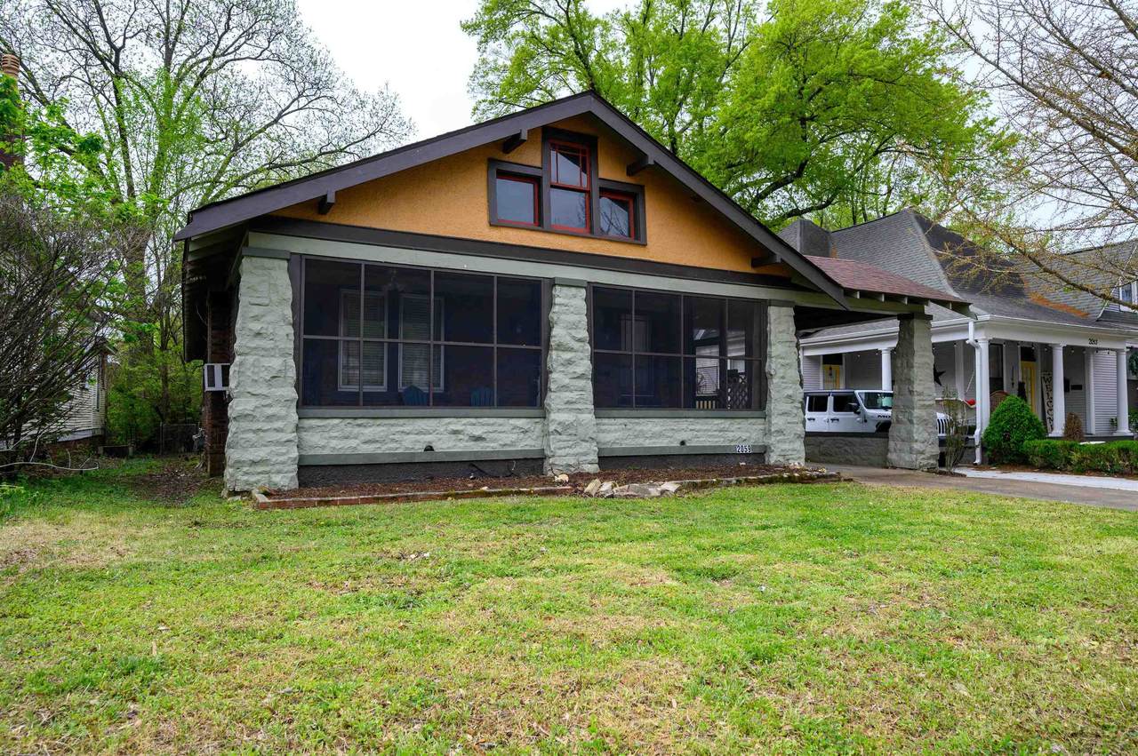 2059 Oliver Ave - Photo 1