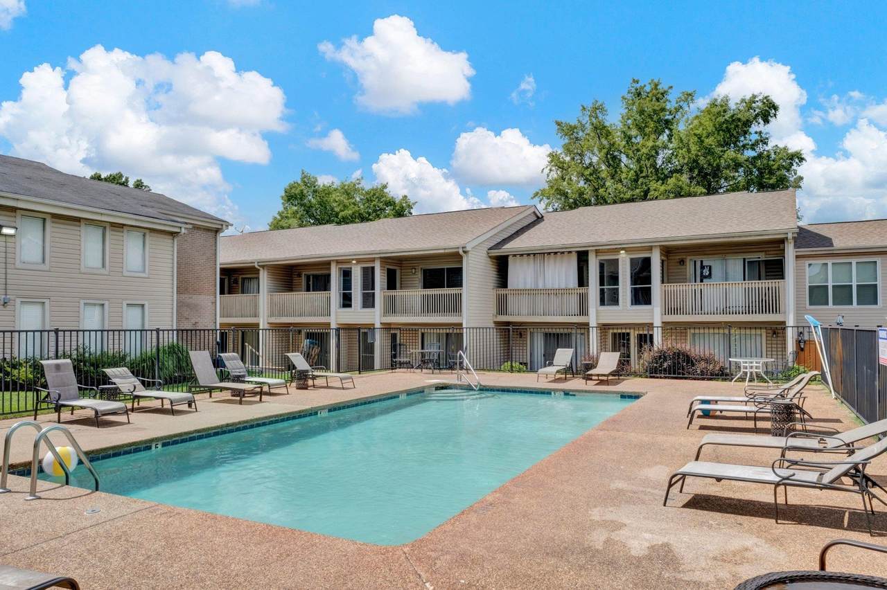 6724 Quail Hollow Ct - Photo 1
