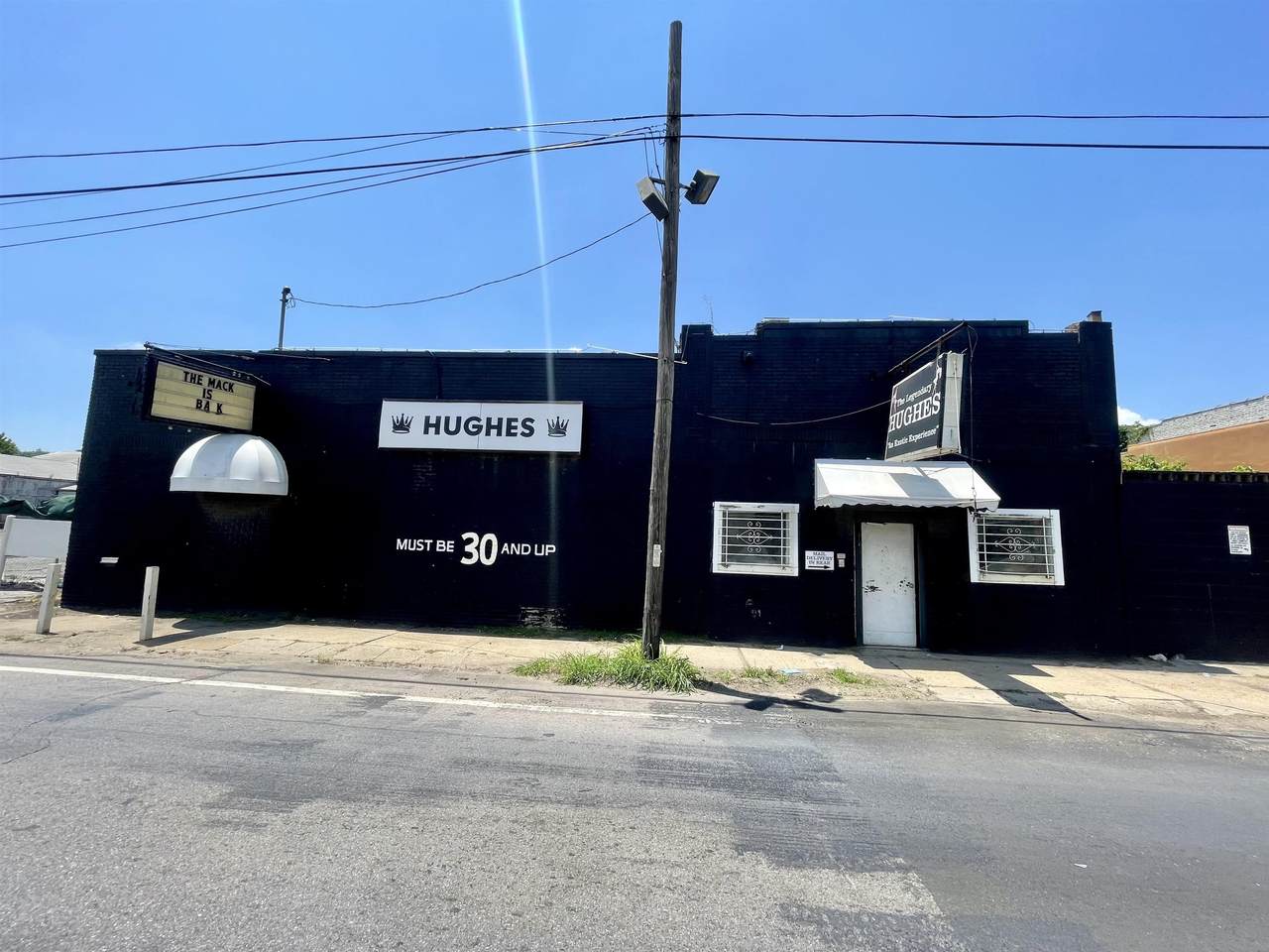 1215 Thomas St - Photo 1