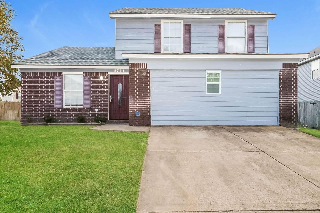 4793 Northwood Hills Dr - Photo 1