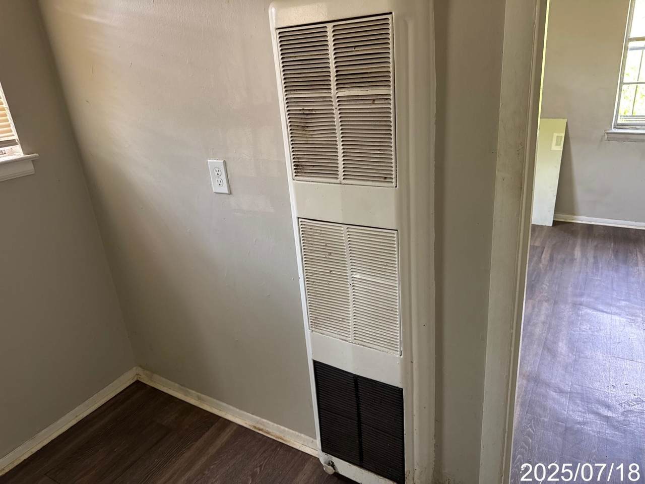 https://bt-photos.global.ssl.fastly.net/memphis/1280_boomver_1_10201802-2.jpg