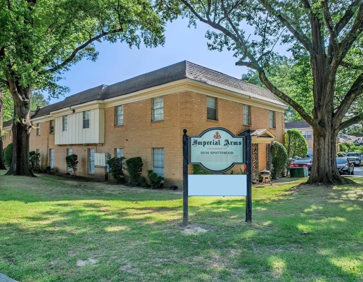 3636 Spottswood Ave - Photo 1