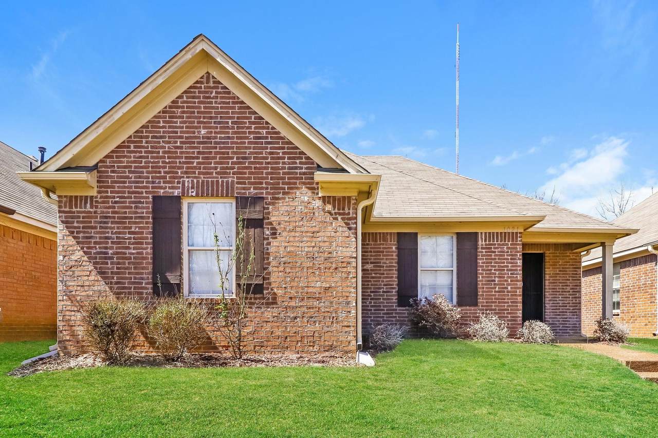 1021 Crayton Ridge Ct - Photo 1