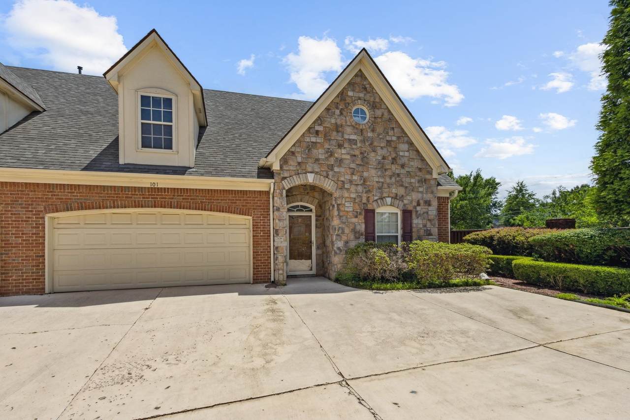 1595 Dexter Grove Ct - Photo 1