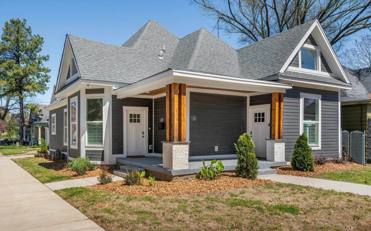 2228 Oliver Ave - Photo 1