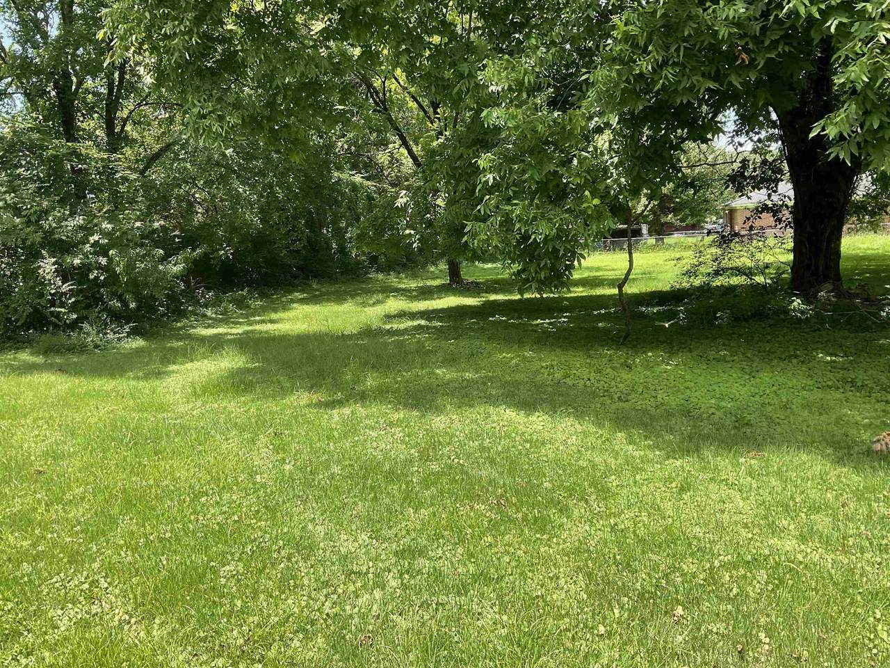 https://bt-photos.global.ssl.fastly.net/memphis/1280_boomver_1_10204699-2.jpg