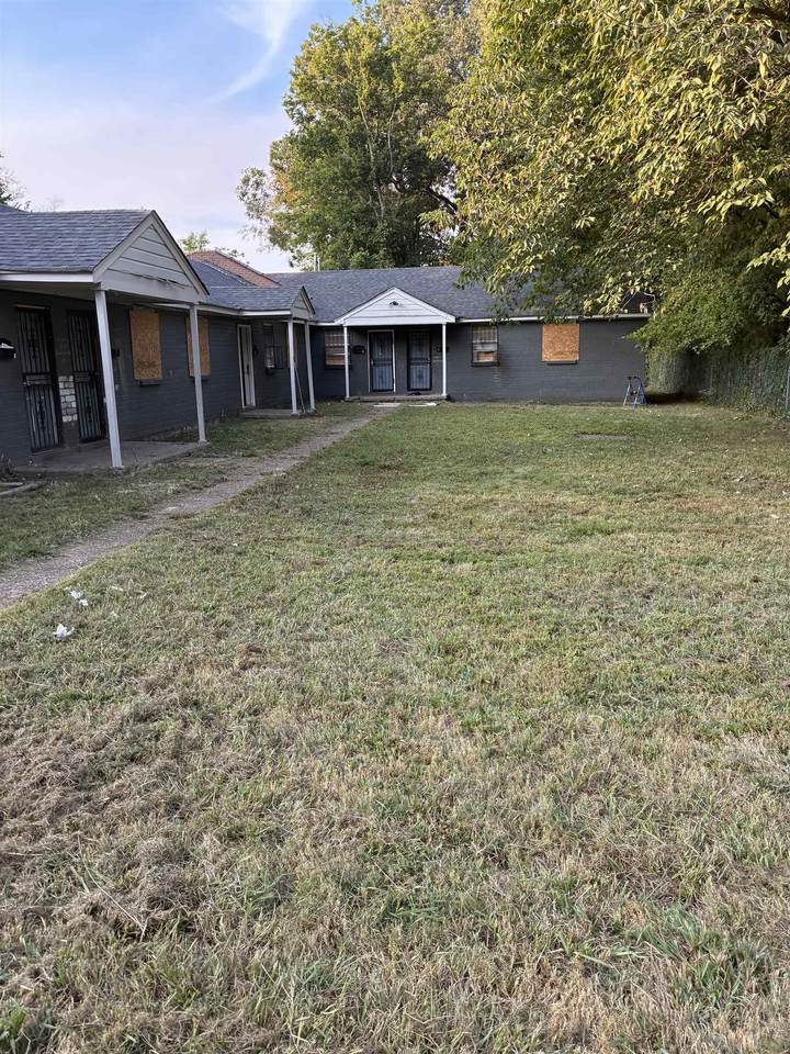 https://bt-photos.global.ssl.fastly.net/memphis/1280_boomver_1_10206530-2.jpg