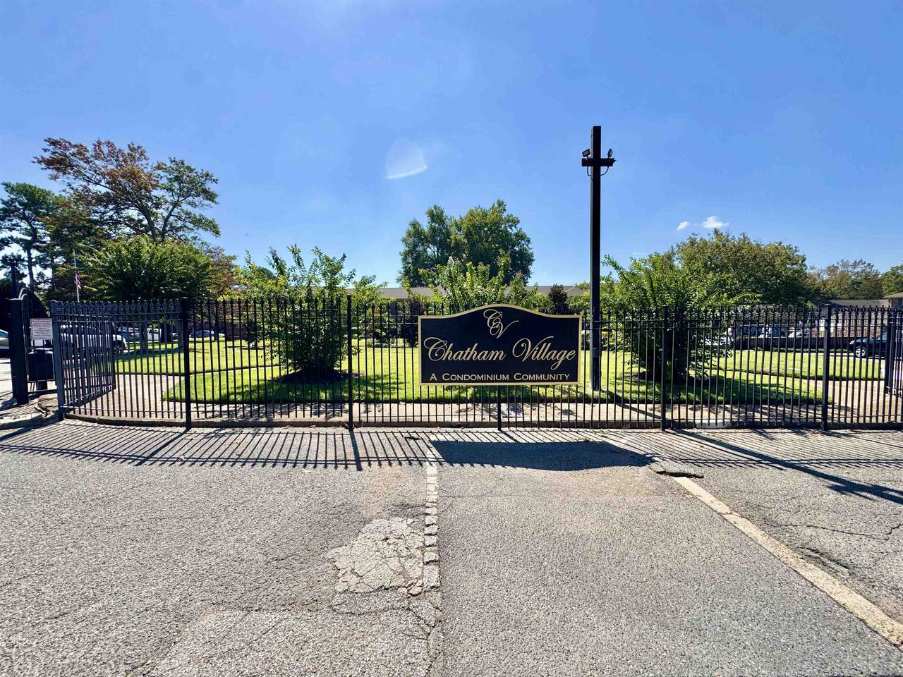 1202 Middle Court Ct - Photo 1