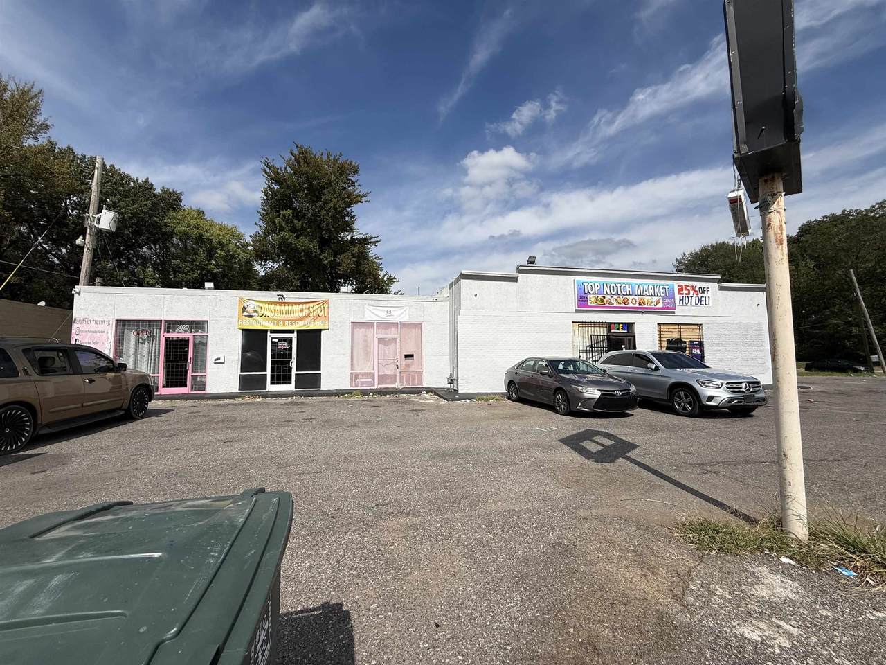 3020 Park Ave - Photo 1