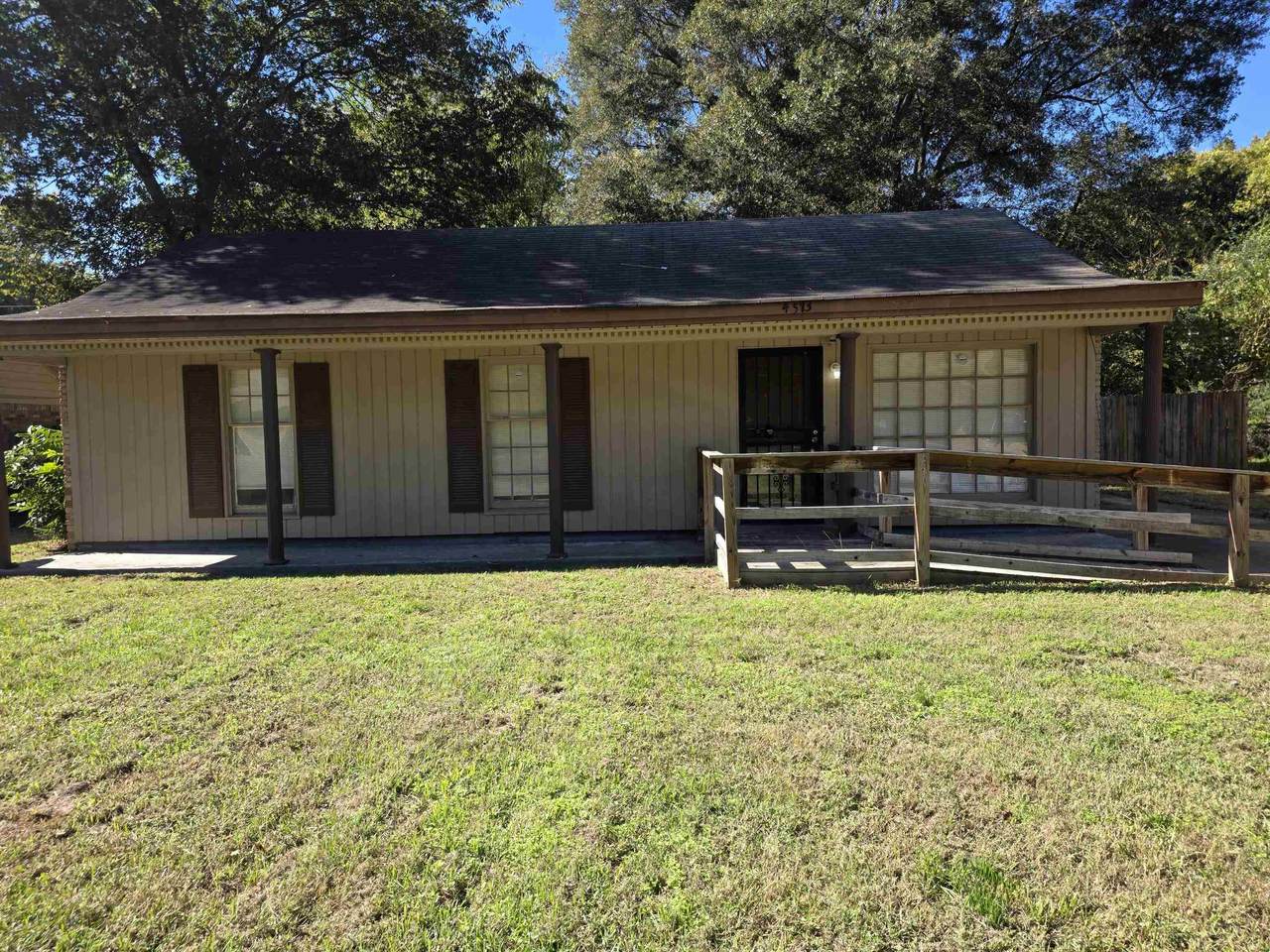 4573 Appleville St - Photo 1