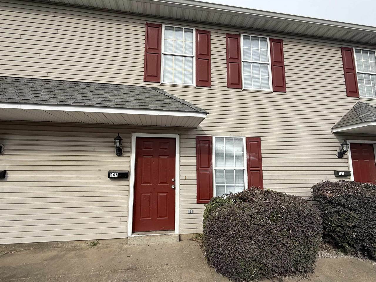 147 Thomas St - Photo 1